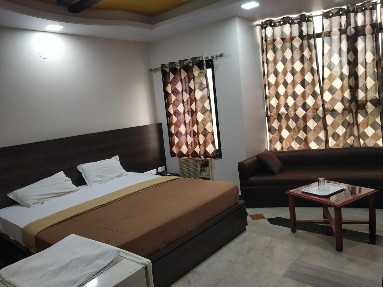Hotel Rajwada International Belgaum Luaran gambar